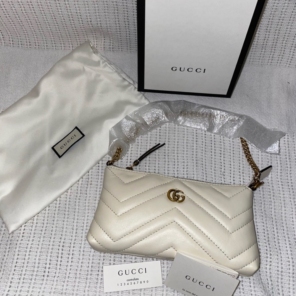 GUCCI Matelasse Mini Marmont Chain Bag